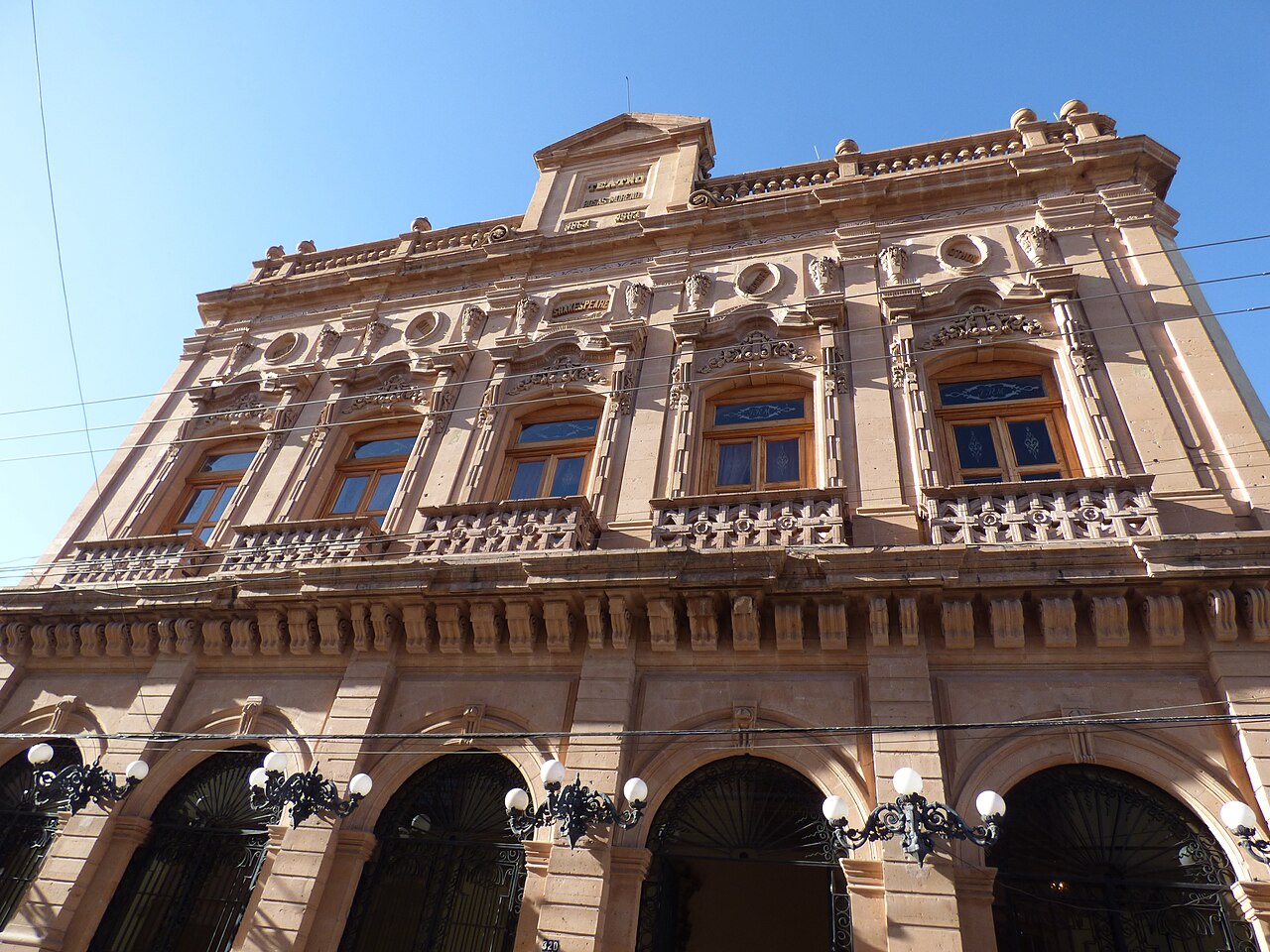 Los Mejores Restaurantes de Lagos de Moreno: Guía Completa 2025